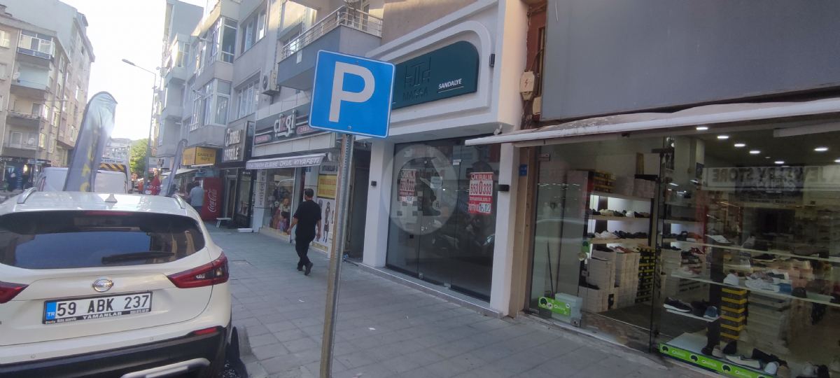 orlu Mandrac Caddesi zerinde Satlk Dkkan P.no.1620m